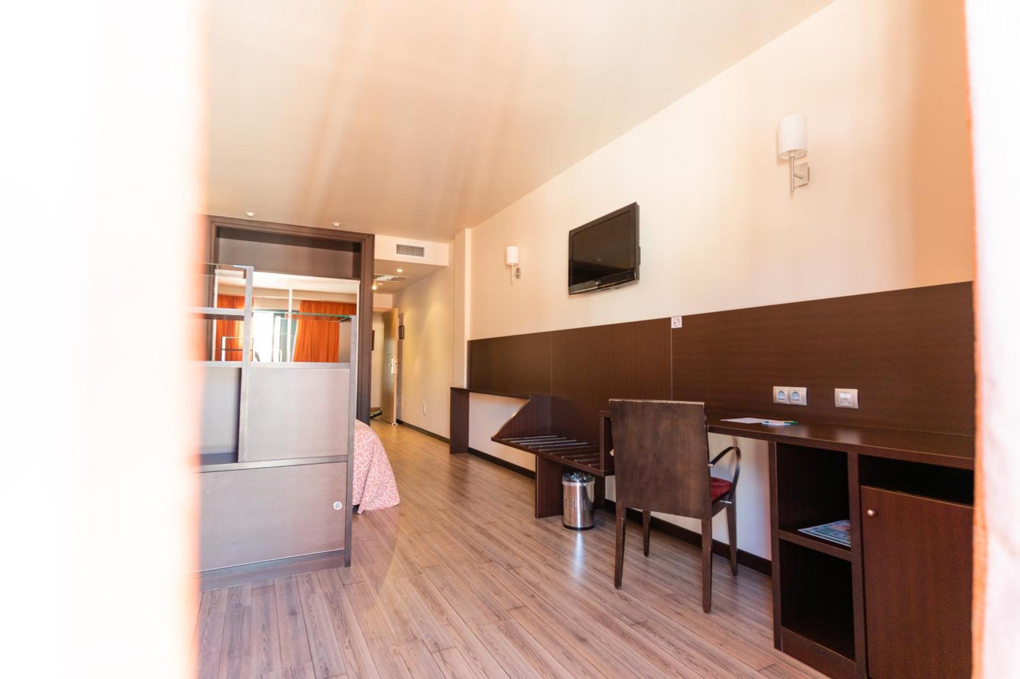 Hotel Loar Ferreries Kültér fotó